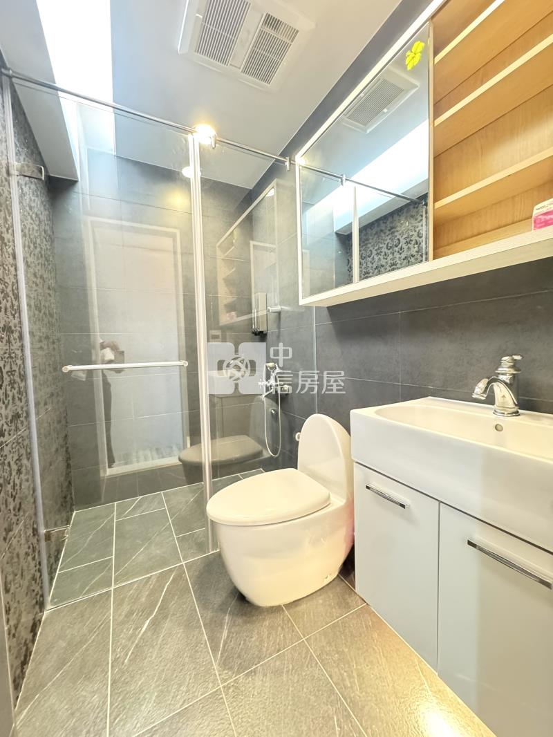 【奔馳】天王星美三房房屋室內格局與周邊環境