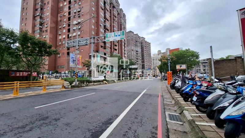 平鎮高中電梯美三房房屋室內格局與周邊環境