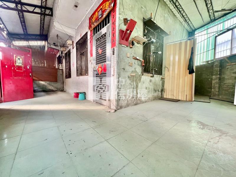 太平大面寬大地坪邊間古早味透天房屋室內格局與周邊環境