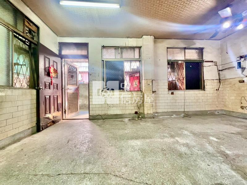 太平大面寬大地坪邊間古早味透天房屋室內格局與周邊環境