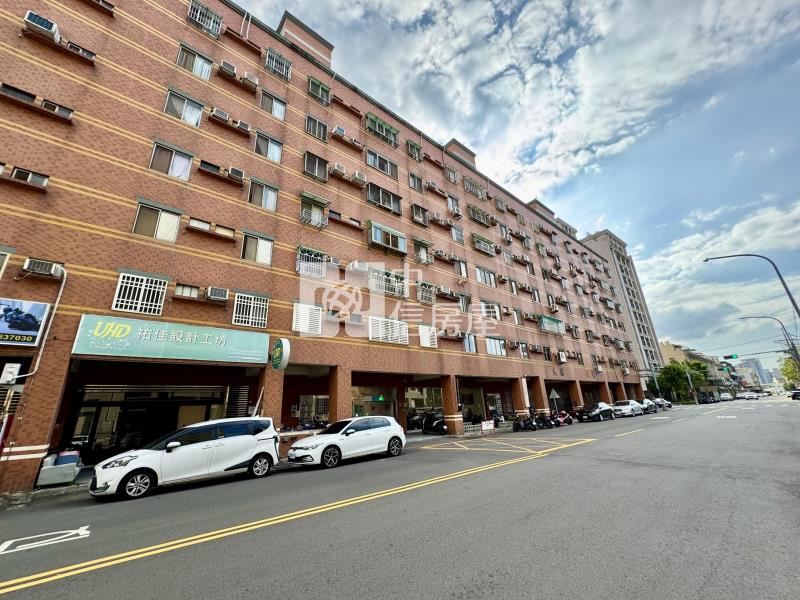 樹義公園精裝2房休旅車位美廈房屋室內格局與周邊環境