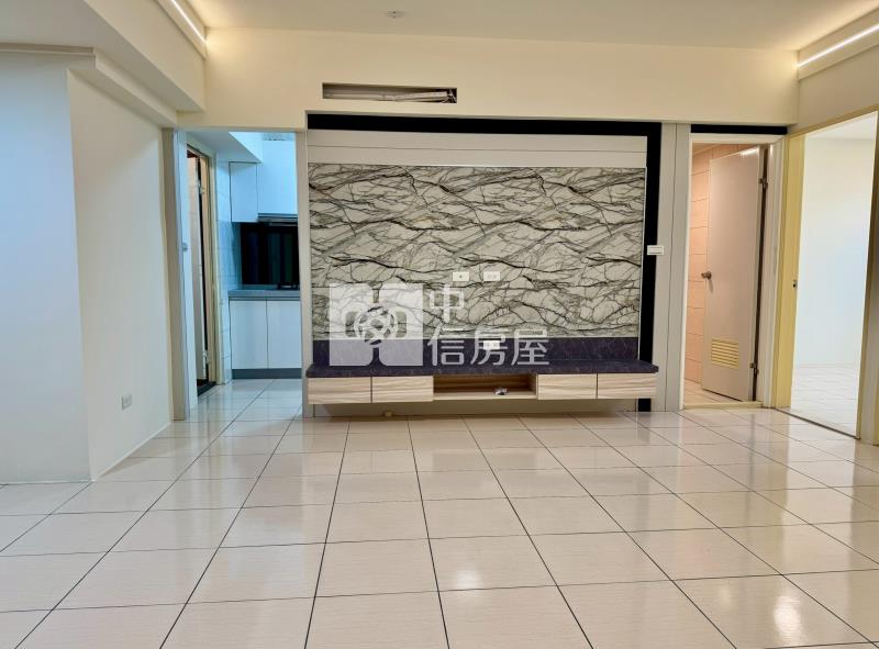 樹義公園精裝2房休旅車位美廈房屋室內格局與周邊環境