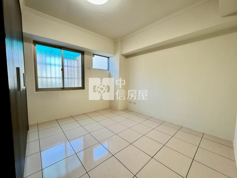 樹義公園精裝2房休旅車位美廈房屋室內格局與周邊環境