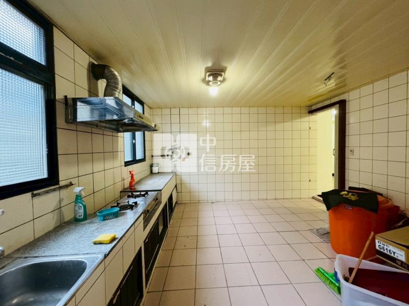 ●國城便利三樓房屋室內格局與周邊環境