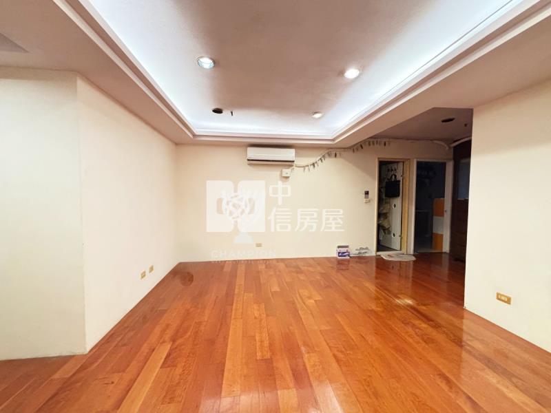 【冠軍】東都稀有景觀二房+車位房屋室內格局與周邊環境