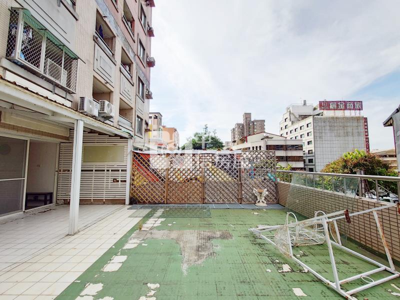 麗園道1房1廳露臺戶房屋室內格局與周邊環境