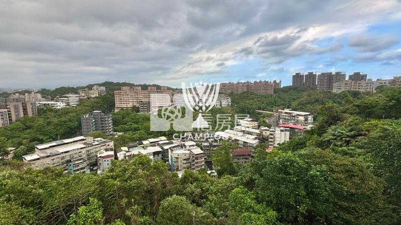 【冠軍】信義大街景觀三房房屋室內格局與周邊環境