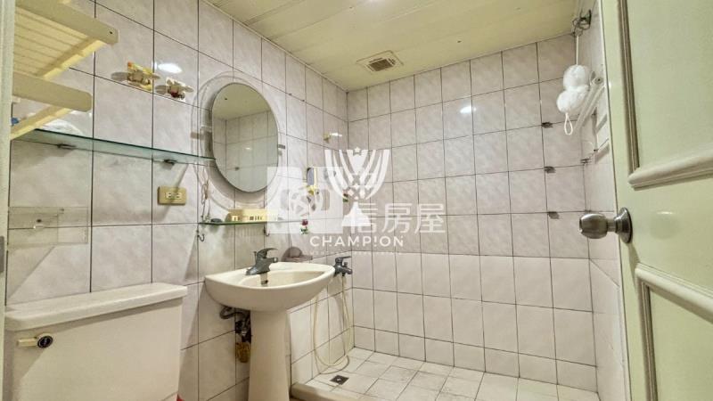 【冠軍】信義大街景觀三房房屋室內格局與周邊環境