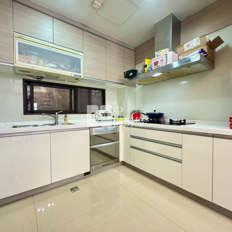 新光重劃區-上田一品社區別墅稀有釋出房屋室內格局與周邊環境