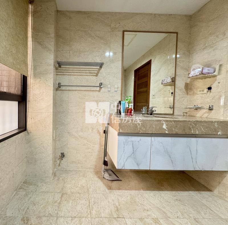 新光重劃區-上田一品社區別墅稀有釋出房屋室內格局與周邊環境