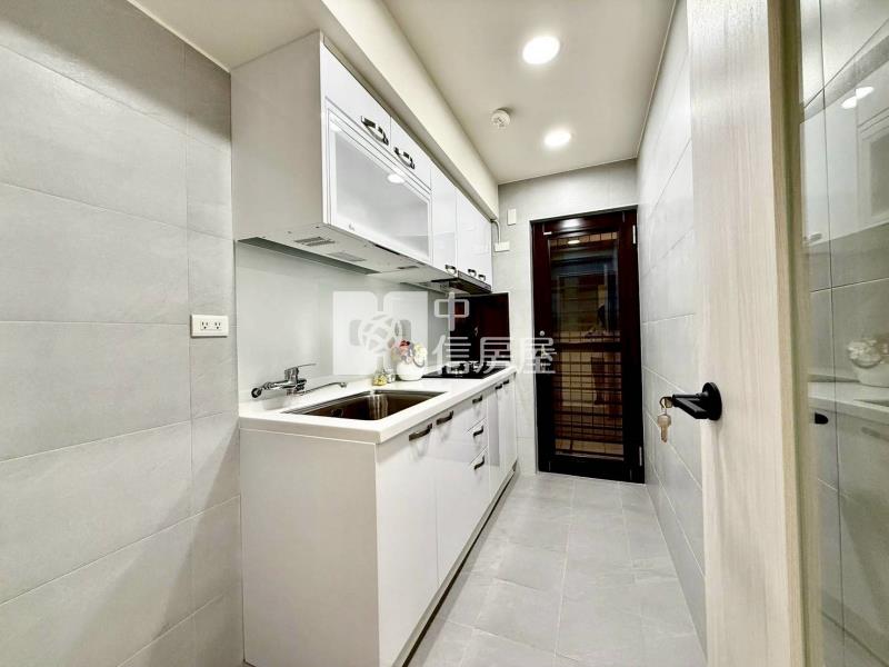 桃園中國江山全新整理裝潢美4房房屋室內格局與周邊環境