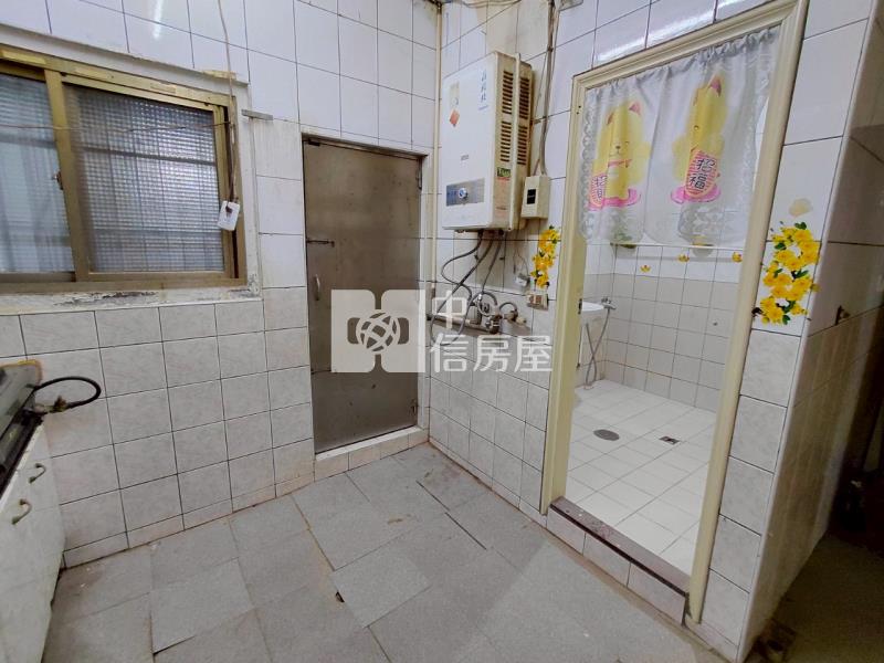 桃園區稀有準冒泡透店房屋室內格局與周邊環境