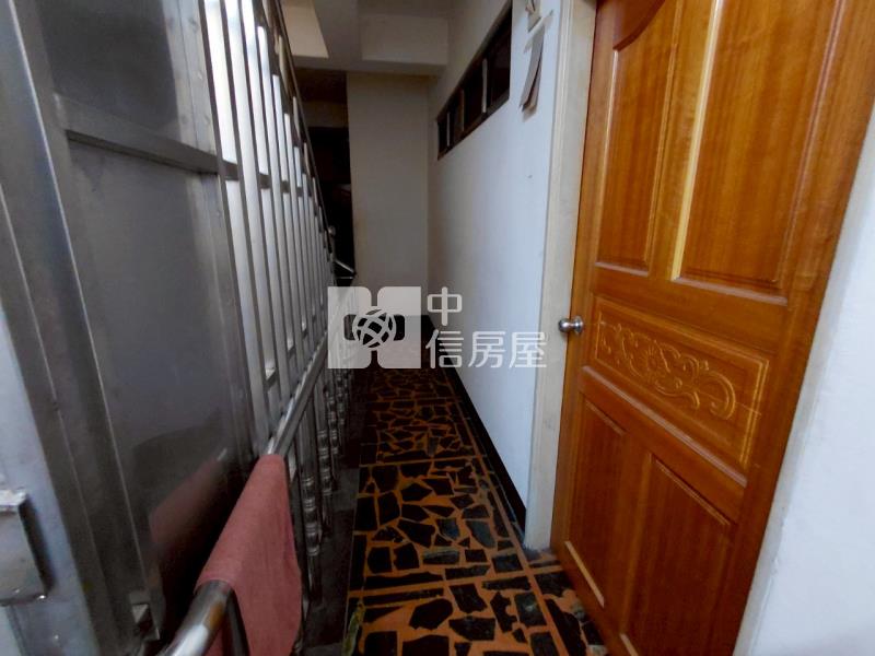 桃園區稀有準冒泡透店房屋室內格局與周邊環境