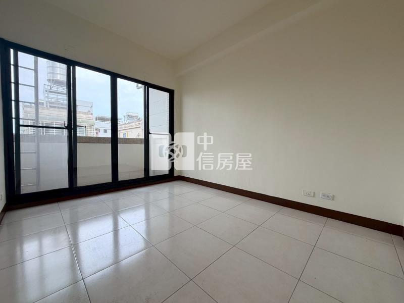 東港行政中心溫馨透天房屋室內格局與周邊環境