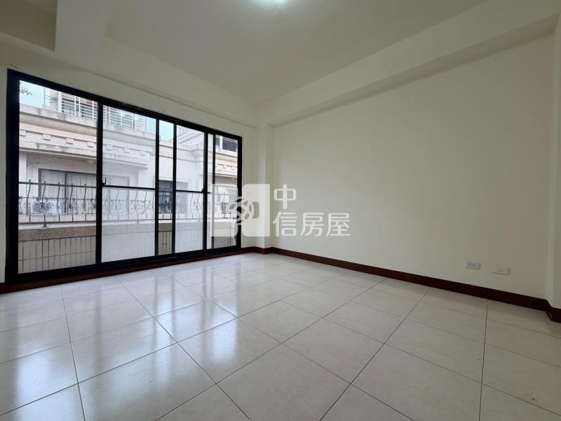 東港行政中心溫馨透天房屋室內格局與周邊環境