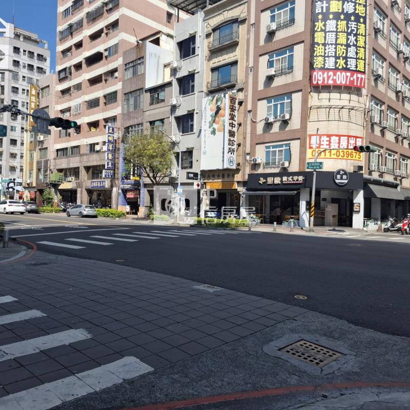 鹽埕駁二透天金店面房屋室內格局與周邊環境