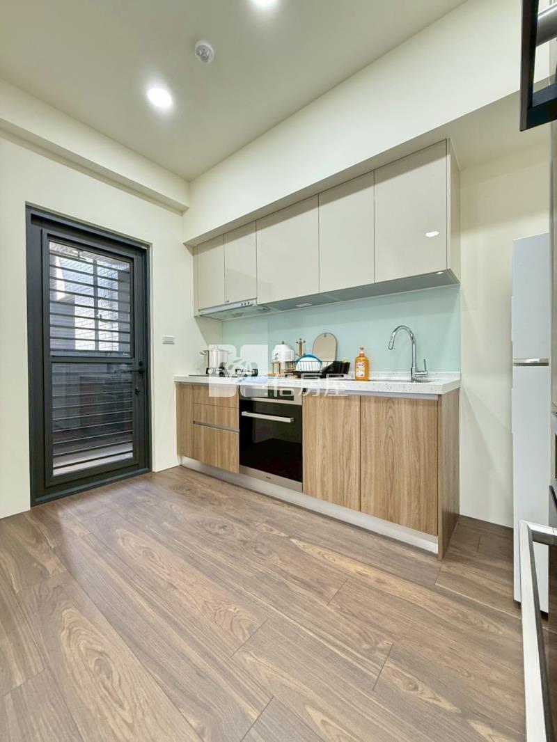 大元國小1年屋全新三房雙平車房屋室內格局與周邊環境