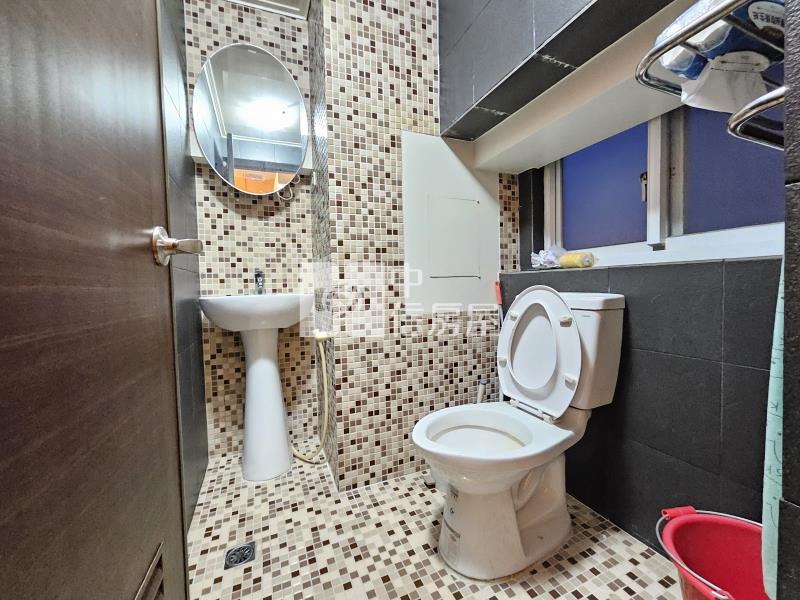 摩力3房車位4樓房屋室內格局與周邊環境