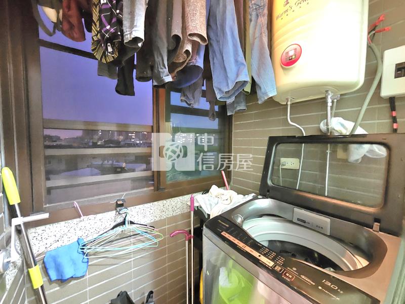 摩力3房車位4樓房屋室內格局與周邊環境