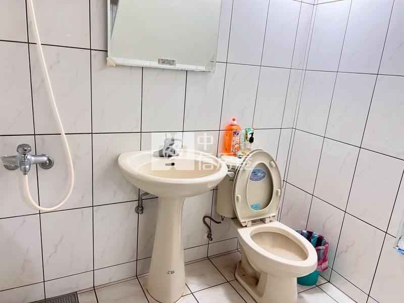 陸總面寬大地坪透天房屋室內格局與周邊環境