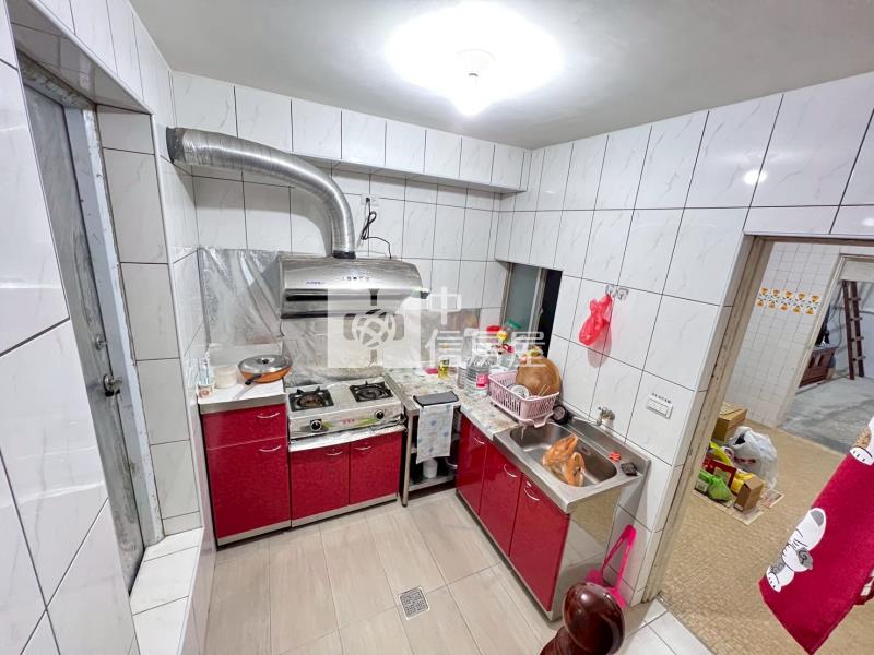 陸總面寬大地坪透天房屋室內格局與周邊環境