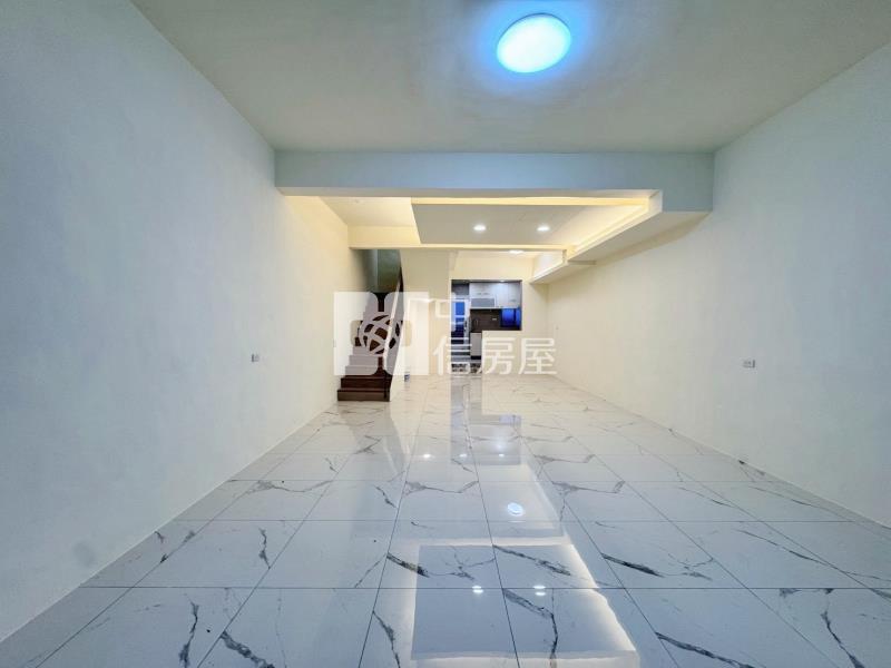 南勢平南國中旁整新美透天房屋室內格局與周邊環境