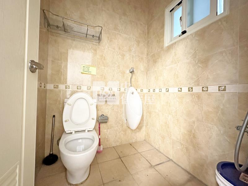 忠明路臨路電梯透店房屋室內格局與周邊環境