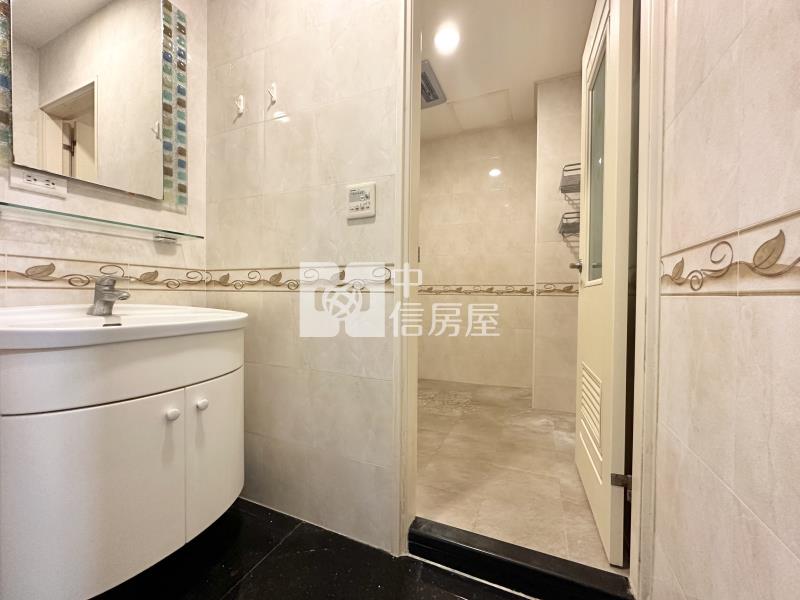 忠明路臨路電梯透店房屋室內格局與周邊環境