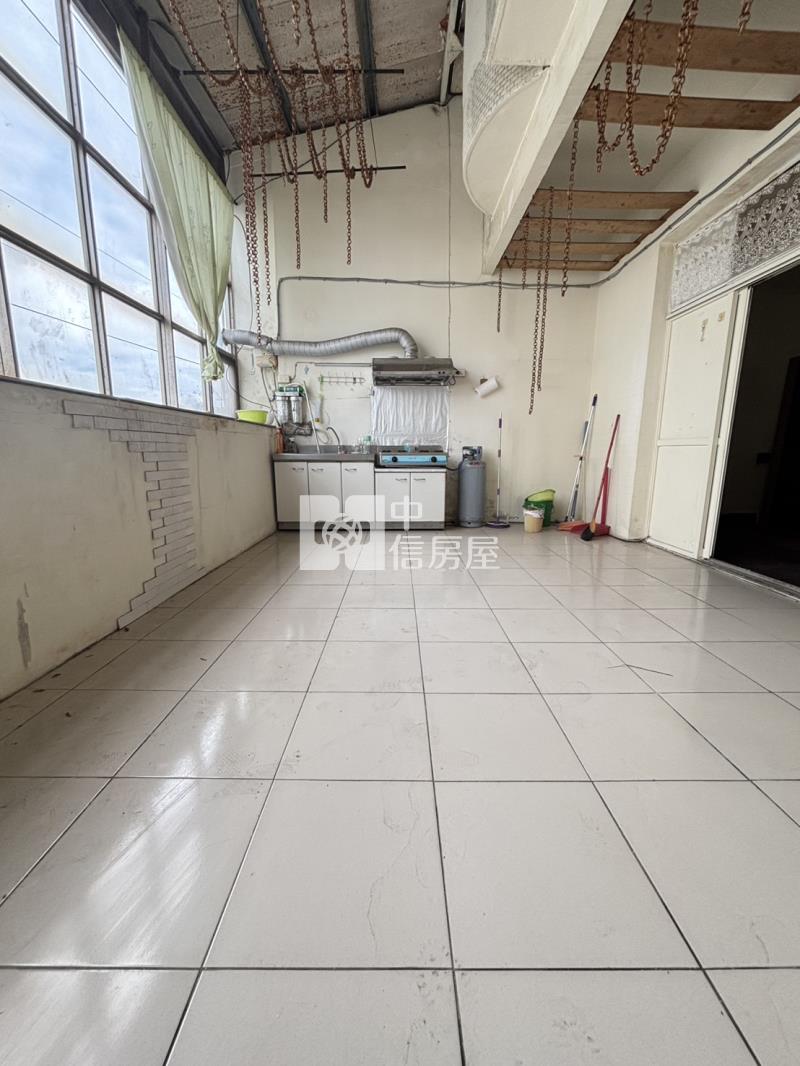 楊梅愛買體育園區低總價透天房屋室內格局與周邊環境