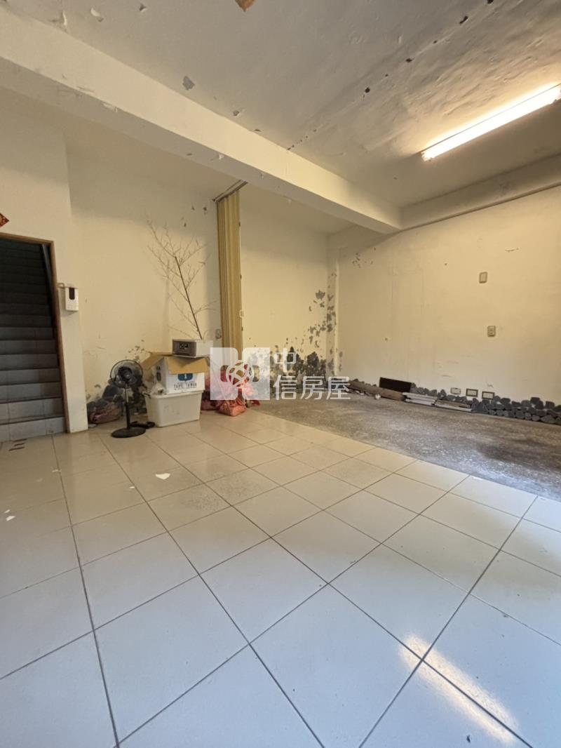 楊梅愛買體育園區低總價透天房屋室內格局與周邊環境