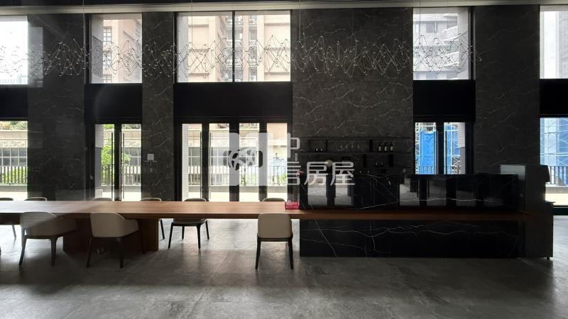 青埔寶台A17邊間2+1房車房屋室內格局與周邊環境