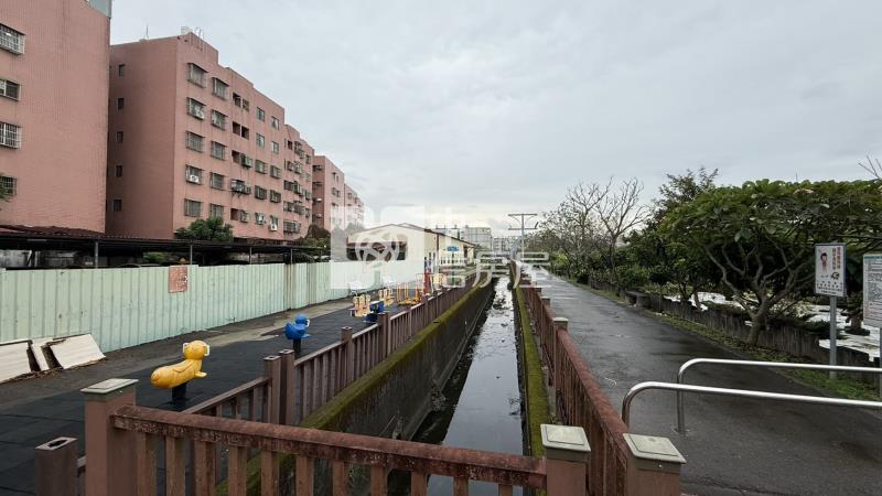 忠貞國小整新電梯美3房房屋室內格局與周邊環境