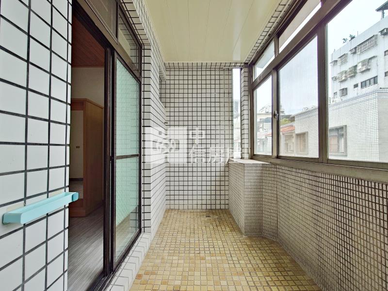 潭子車站大地坪花園別墅房屋室內格局與周邊環境