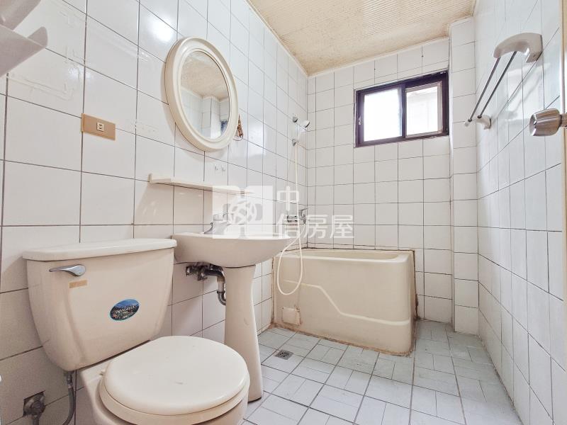 潭子車站大地坪花園別墅房屋室內格局與周邊環境