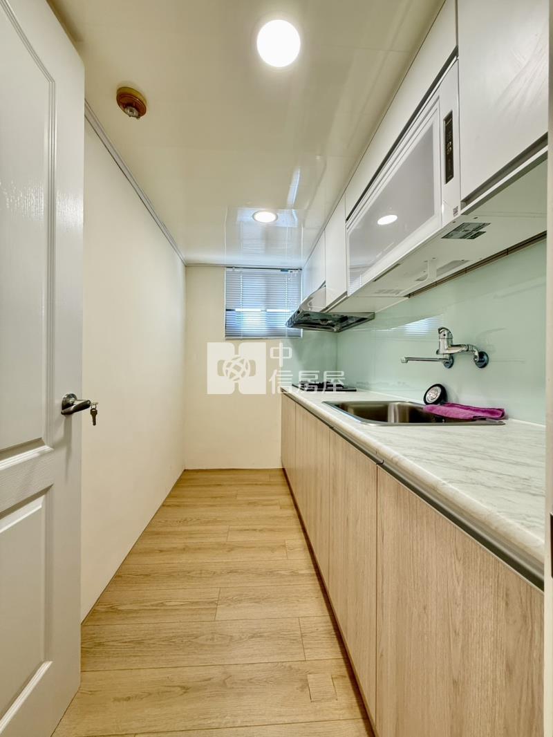 大買家邊間採光大兩房雙陽台電梯美廈房屋室內格局與周邊環境