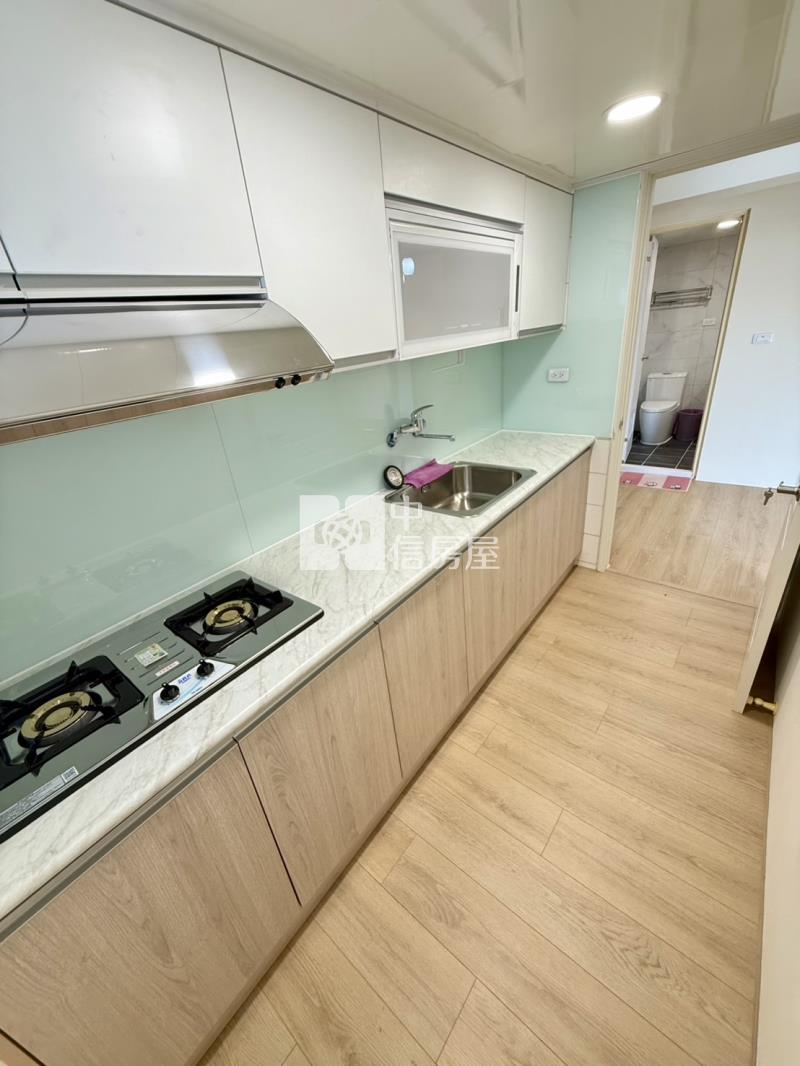 大買家邊間採光大兩房雙陽台電梯美廈房屋室內格局與周邊環境