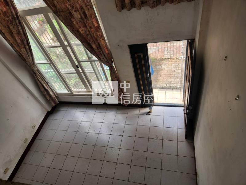 菓嶺社區透天別墅房屋室內格局與周邊環境