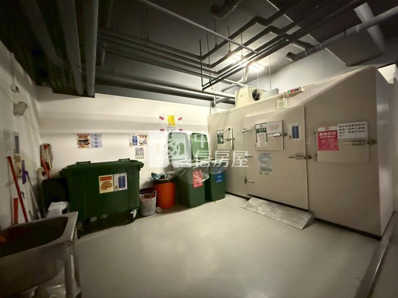 桃園高中小巨蛋旁美景1房1車房屋室內格局與周邊環境