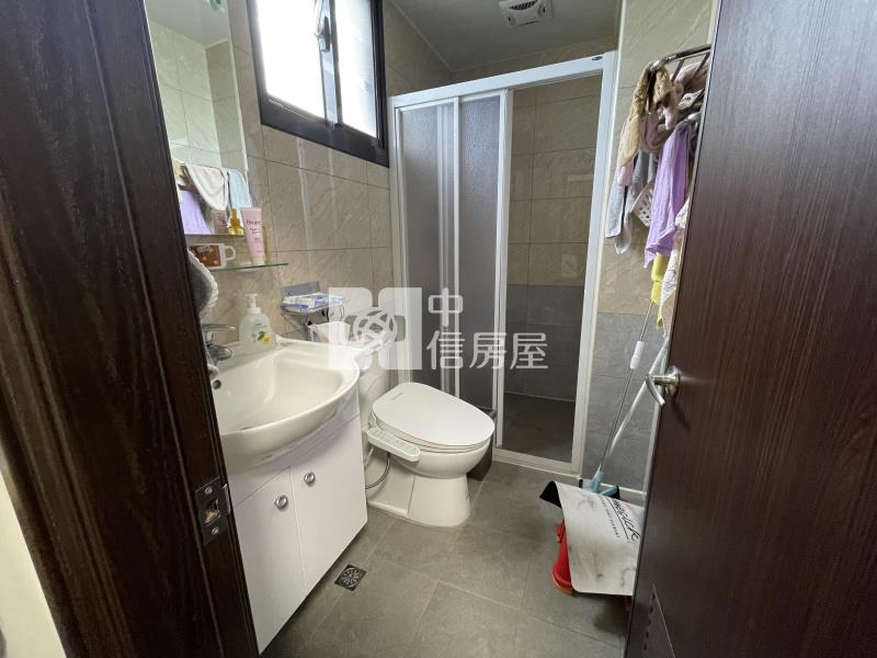 大園電梯三房車房屋室內格局與周邊環境