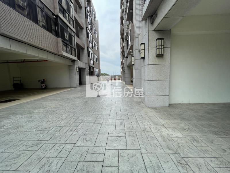 大園電梯三房車房屋室內格局與周邊環境