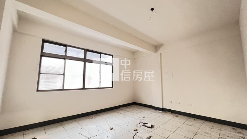 麟洛優美車墅房屋室內格局與周邊環境