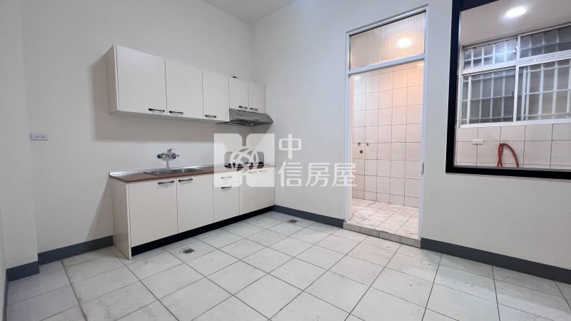 麟洛優美車墅房屋室內格局與周邊環境