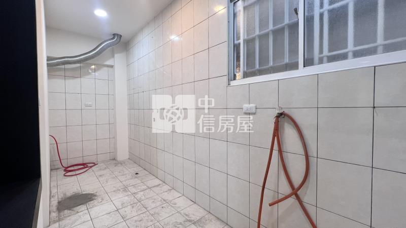 麟洛優美車墅房屋室內格局與周邊環境