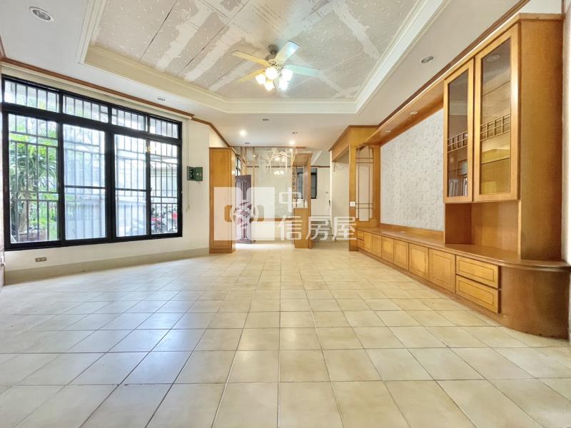 美麗新大地坪雙車大透天房屋室內格局與周邊環境