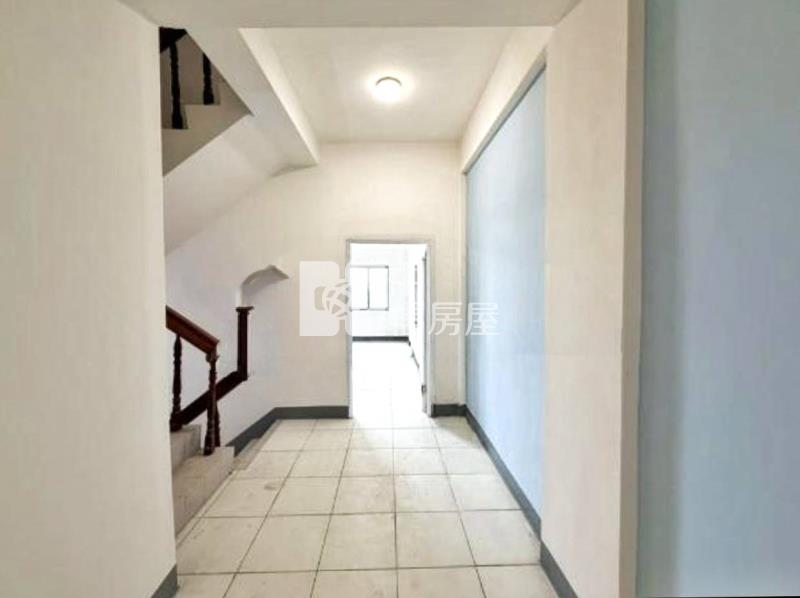 麟洛近814超市優質美墅房屋室內格局與周邊環境