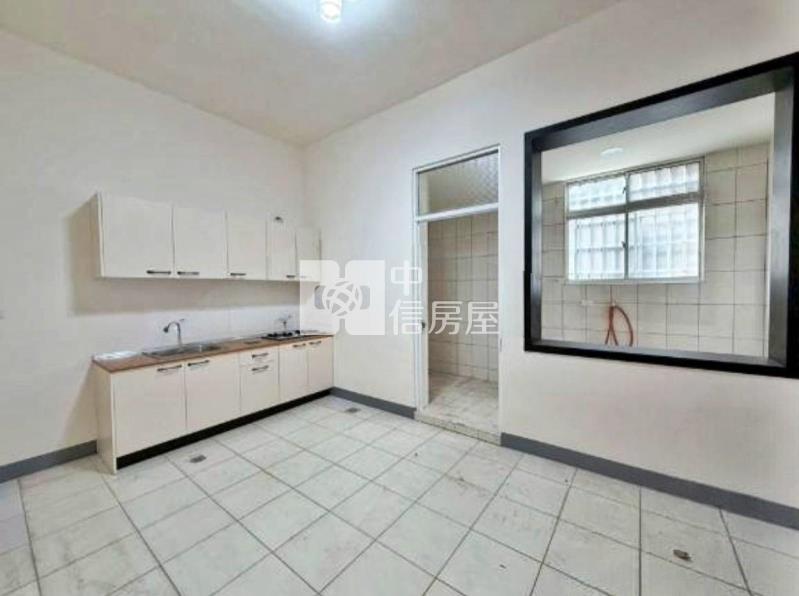 麟洛近814超市優質美墅房屋室內格局與周邊環境