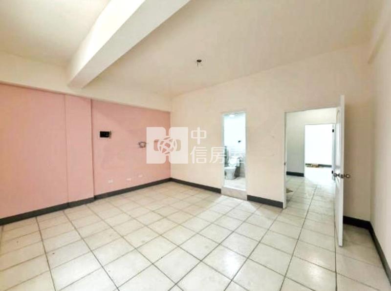 麟洛近814超市優質美墅房屋室內格局與周邊環境