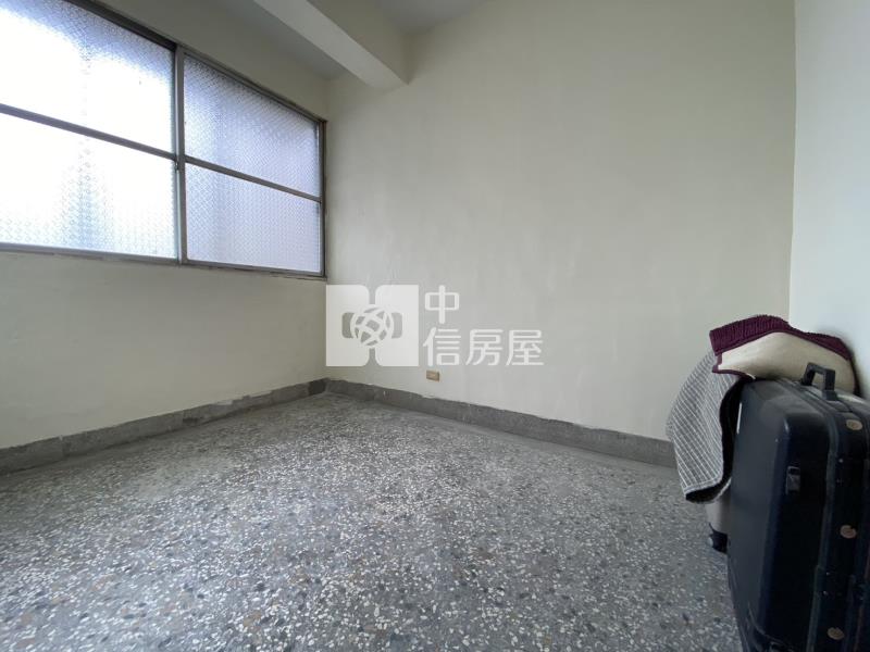 大里中興商圈6米活路美透天房屋室內格局與周邊環境