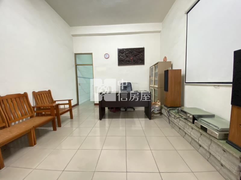 大里中興商圈6米活路美透天房屋室內格局與周邊環境