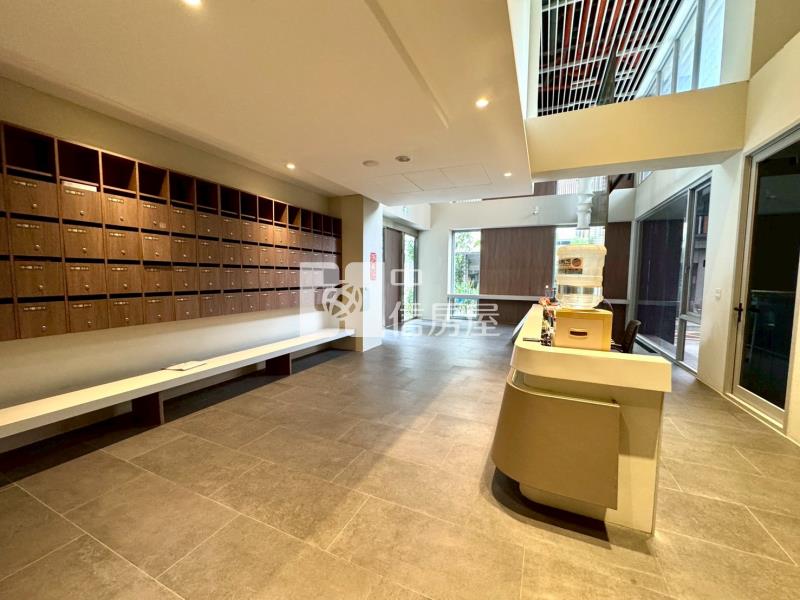 斗南輕屋齡市中心二房房屋室內格局與周邊環境